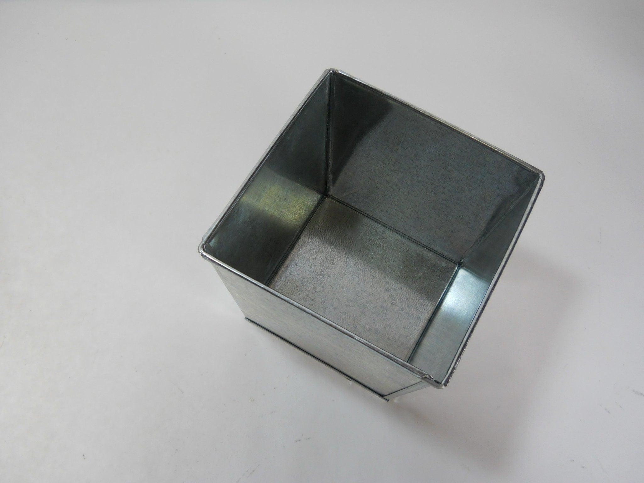 72 pc Galvanized Square Buckets 5 x 5 x 4 base, Waterproof