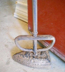 19" Cast Iron SadIron Doorstop w/Handle Doorstops Carvers Olde Iron 
