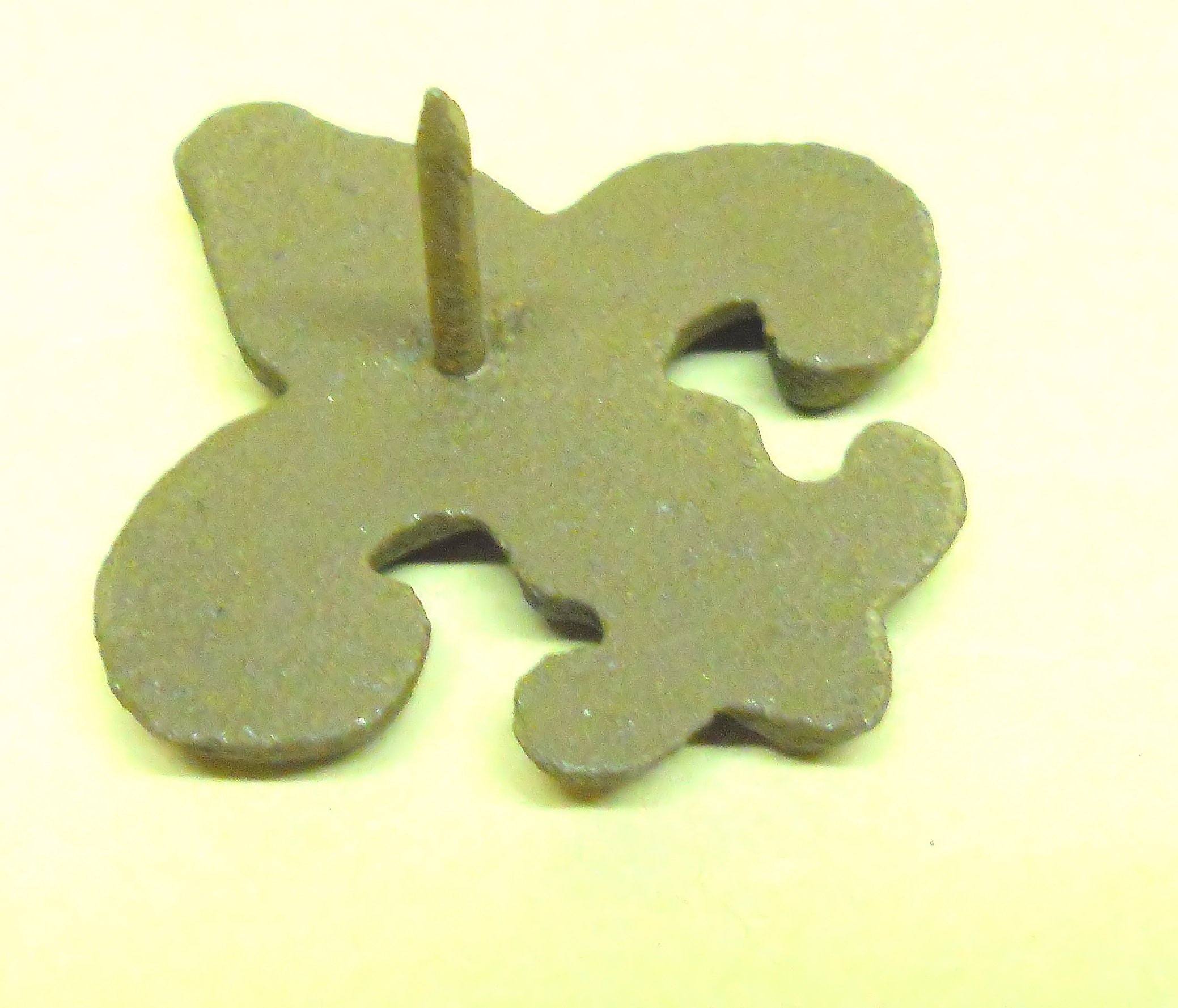 Fleur de Lys 25 pc Cast Iron Embellishments w/ Nail 2.5x2.5 inch All-Purpose Craft Supplies Carvers Olde Iron 